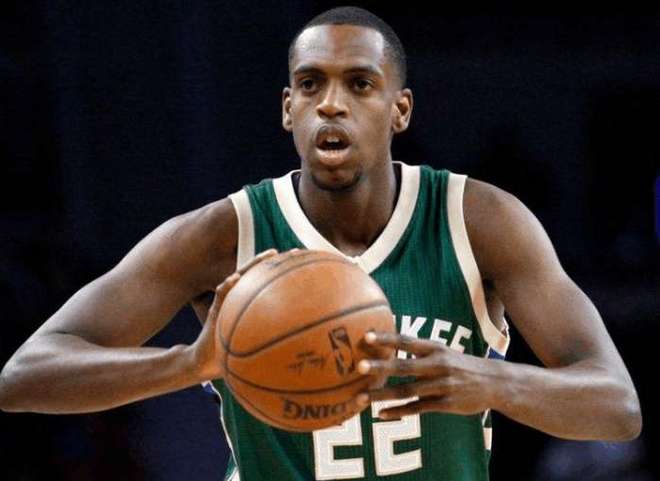 领跑的四队 领跑的四队